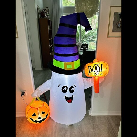 5 FT Wizard Ghost with Pumpkin Halloween Inflatable Decorations with LED Light - Picture 1 of 10